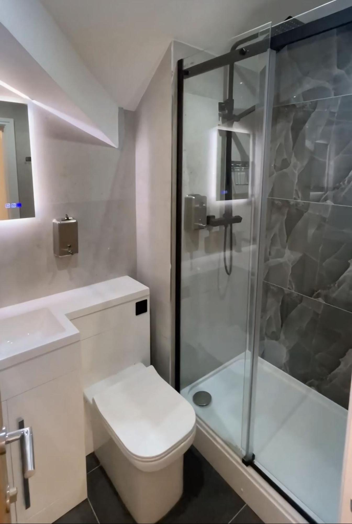Hendham House Otel Manchester Dış mekan fotoğraf